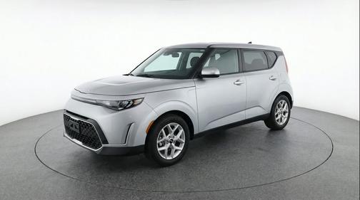 Steel Gray 2025 Kia Soul LX