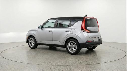 Steel Gray 2025 Kia Soul LX