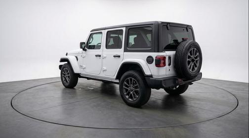 Bright White Clearcoat 2025 Jeep Wrangler Sport S
