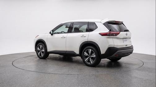 Everest White Pearl Tricoat 2026 Nissan Rogue SL