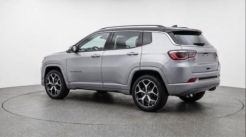Silver Zynith Metallic Clearcoat 2025 Jeep Compass Limited