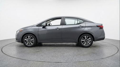 Gun Metallic 2025 Nissan Versa 1.6 SV