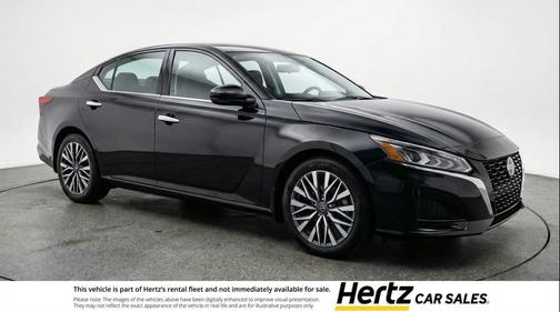 Super Black 2025 Nissan Altima SV FWD