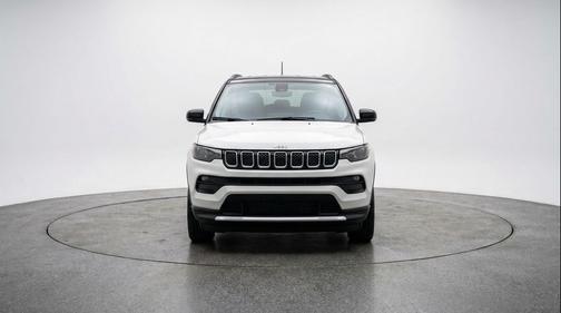 Bright White Clearcoat 2025 Jeep Compass Limited