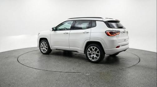 Bright White Clearcoat 2025 Jeep Compass Limited