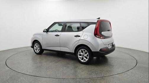 Steel Gray 2025 Kia Soul LX