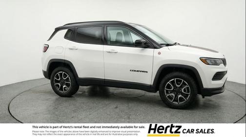 Bright White Clearcoat 2025 Jeep Compass Trailhawk