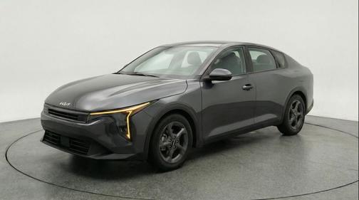 Interstellar Gray 2025 Kia K4 LXS