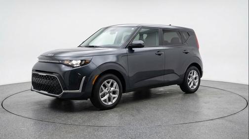 Gravity Gray 2025 Kia Soul LX