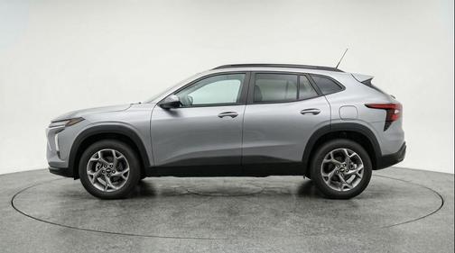 Sterling Gray Metallic 2025 Chevrolet Trax LT
