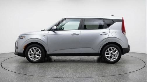 Steel Gray 2025 Kia Soul LX