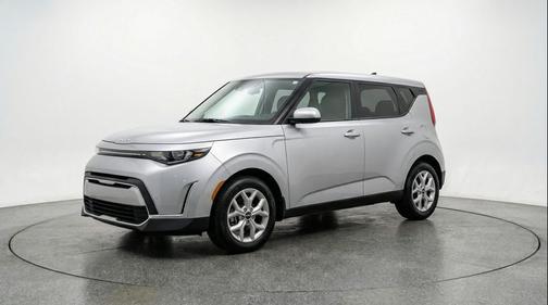 Steel Gray 2025 Kia Soul LX