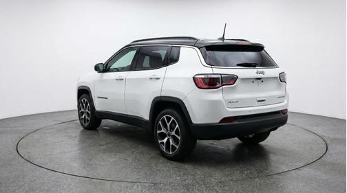Bright White Clearcoat 2025 Jeep Compass Limited