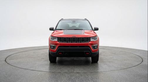 Red Hot Pearlcoat 2025 Jeep Compass Trailhawk