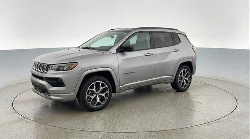 Silver Zynith Metallic Clearcoat 2025 Jeep Compass Limited