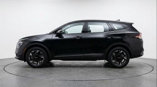 Ebony Black 2026 Kia Sportage LX