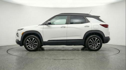 Summit White 2025 Chevrolet Trailblazer LT