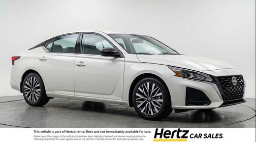 Glacier White 2025 Nissan Altima SV FWD