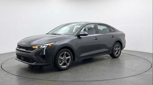 Interstellar Gray 2025 Kia K4 LXS