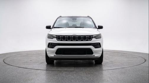 Bright White Clearcoat 2025 Jeep Compass Limited