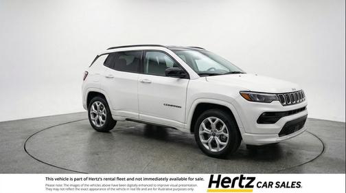 Bright White Clearcoat 2025 Jeep Compass Latitude
