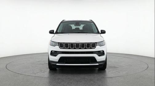 Bright White Clearcoat 2025 Jeep Compass Limited
