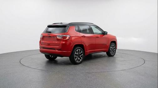 Red Hot Pearlcoat 2025 Jeep Compass Trailhawk