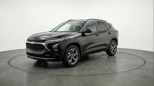 Mosaic Black Metallic 2025 Chevrolet Trax LT