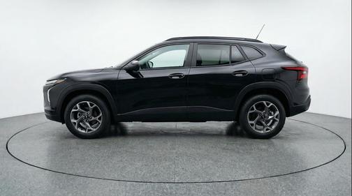 Mosaic Black Metallic 2025 Chevrolet Trax LT