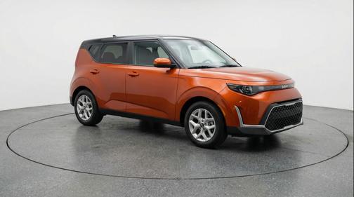Mars Orange 2025 Kia Soul LX