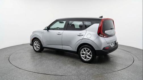 Steel Gray 2025 Kia Soul LX