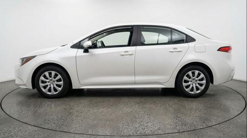 Ice Cap 2025 Toyota Corolla LE