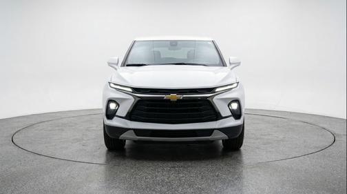 Summit White 2025 Chevrolet Blazer 2LT