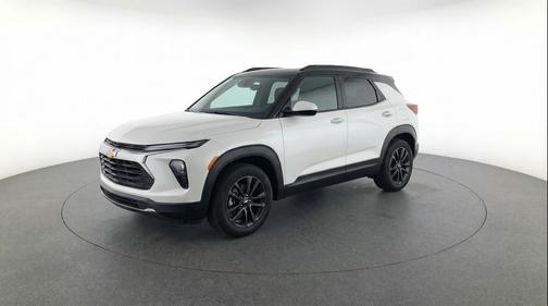 Summit White 2025 Chevrolet Trailblazer LT