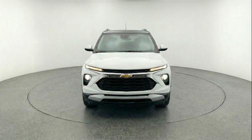 Summit White 2025 Chevrolet Trailblazer LT