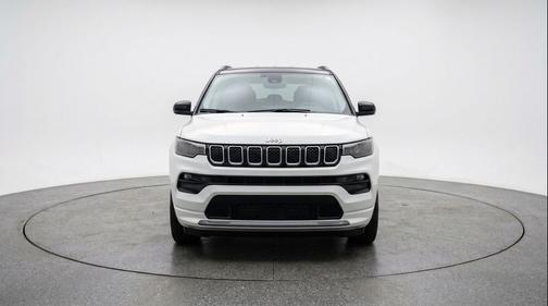 Bright White Clearcoat 2025 Jeep Compass Limited