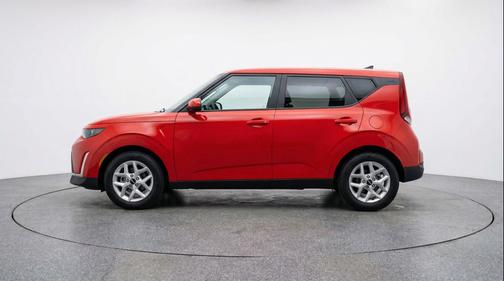 Inferno Red 2025 Kia Soul LX