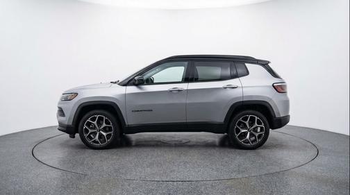 Silver Zynith Metallic Clearcoat 2025 Jeep Compass Limited