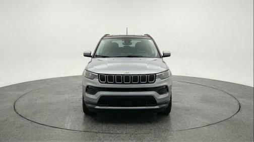 Silver Zynith Metallic Clearcoat 2025 Jeep Compass Limited