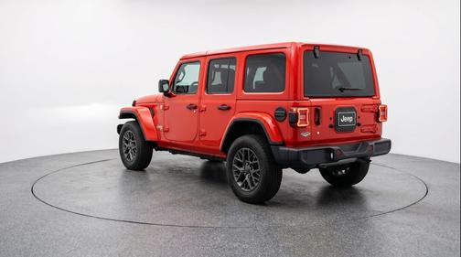 Firecracker Red Clearcoat 2025 Jeep Wrangler 4-Door Sahara 4x4