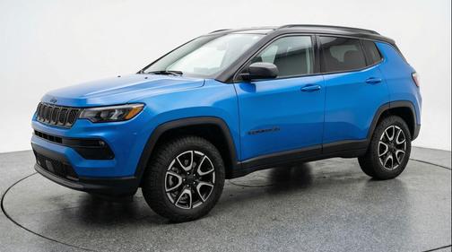 Hydro Blue Pearlcoat 2025 Jeep Compass Trailhawk