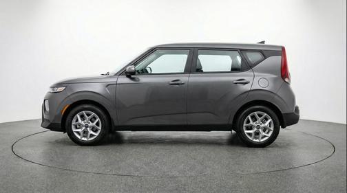 Gravity Gray 2025 Kia Soul LX