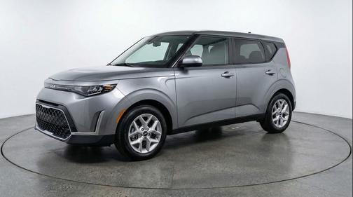 Steel Gray 2025 Kia Soul LX