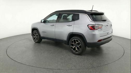 Silver Zynith Metallic Clearcoat 2025 Jeep Compass Limited