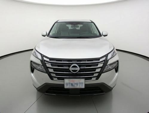 Brilliant Silver Metallic 2025 Nissan Rogue SV