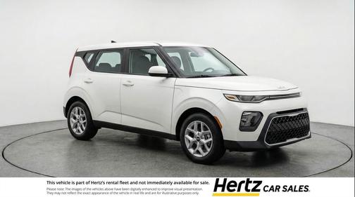 Snow White Pearl 2025 Kia Soul LX