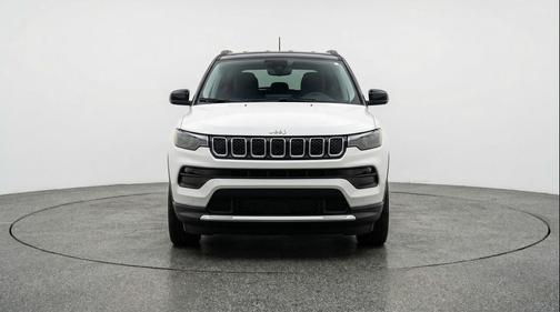 Bright White Clearcoat 2025 Jeep Compass Limited