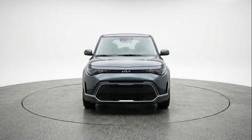 Gravity Gray 2025 Kia Soul LX
