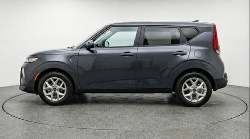 Gravity Gray 2025 Kia Soul LX