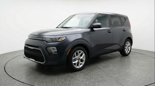 Gravity Gray 2025 Kia Soul LX